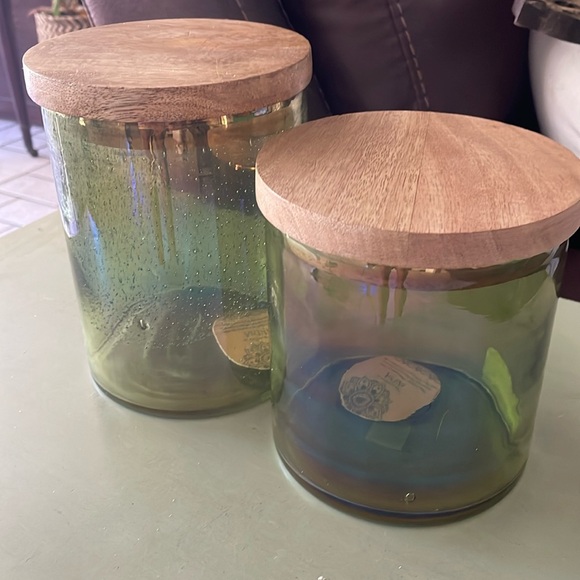 Beautiful Iridescent 5x7 Cylinder - Picture 5 of 5